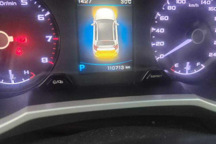 Used Geely Auto Emgrand GS 2017 Elegant Edition 1.3T Automatic Smart Connectivity Model Odometer Close Up