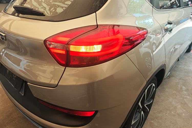 Used Geely Auto Emgrand GS 2017 Sport Edition 1.3T Automatic Smart Connectivity Model Right Rear Taillight