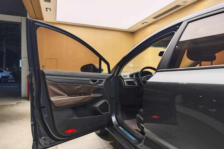 Used Geely Auto Emgrand GS 2017 Sport Edition 1.3T Automatic Smart Connectivity Model Exterior 7