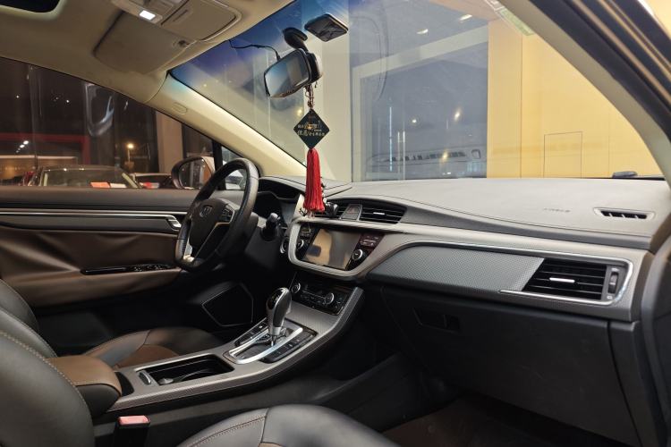 Used Geely Auto Emgrand GS 2017 Sport Edition 1.3T Automatic Smart Connectivity Model Interior 1