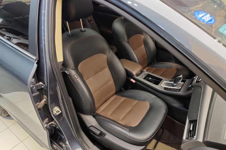 Used Geely Auto Emgrand GS 2017 Sport Edition 1.3T Automatic Smart Connectivity Model Interior 2