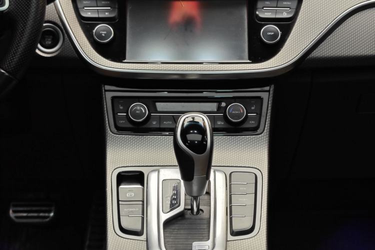 Used Geely Auto Emgrand GS 2017 Sport Edition 1.3T Automatic Smart Connectivity Model Interior 6