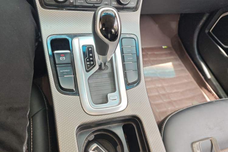 Used Geely Auto Emgrand GS 2017 Sport Edition 1.3T Automatic Smart Connectivity Model Gear Lever
