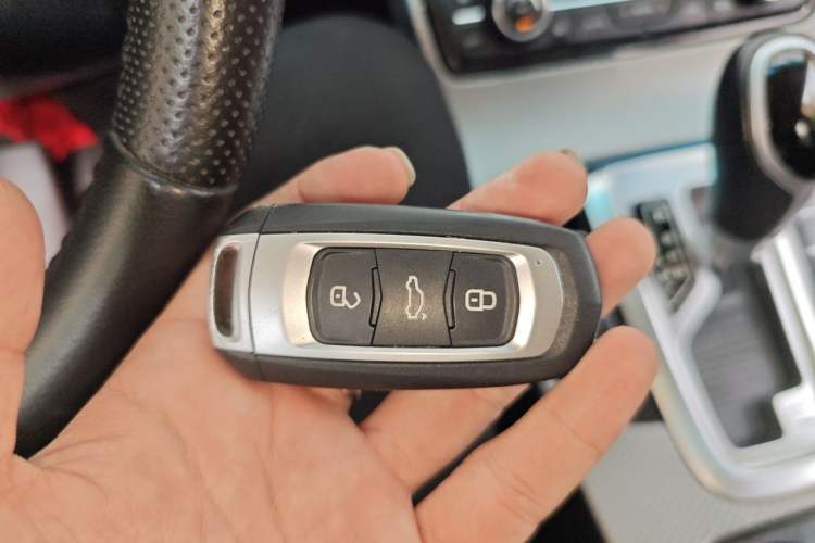 Used Geely Auto Emgrand GS 2017 Sport Edition 1.3T Automatic Smart Connectivity Model Vehicle Key