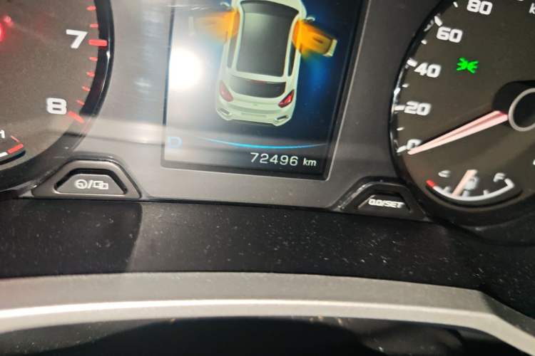 Used Geely Auto Emgrand GS 2017 Sport Edition 1.3T Automatic Smart Connectivity Model Odometer Close Up