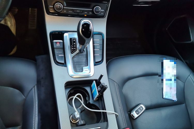 Used Geely Auto Emgrand GS 2017 Elegant Edition 1.3T Automatic Smart Connectivity Model Gear Lever