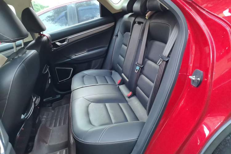Used Geely Auto Emgrand GS 2017 Elegant Edition 1.3T Automatic Smart Connectivity Model Left Rear Seat