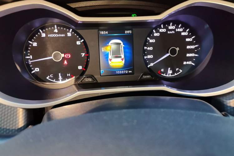 Used Geely Auto Emgrand GS 2017 Elegant Edition 1.3T Automatic Smart Connectivity Model Odometer Close Up