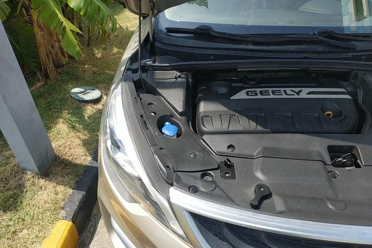 Used Geely Auto Emgrand GS 2017 Sport Edition 1.3T Automatic Smart Connectivity Model Engine Bay Right