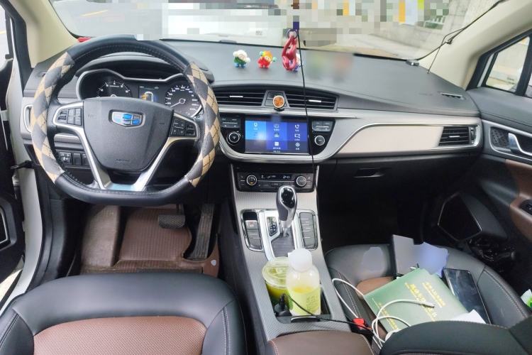 Used Geely Auto Emgrand GS 2017 Elegant Edition 1.3T Automatic Smart Connectivity Model Center Console