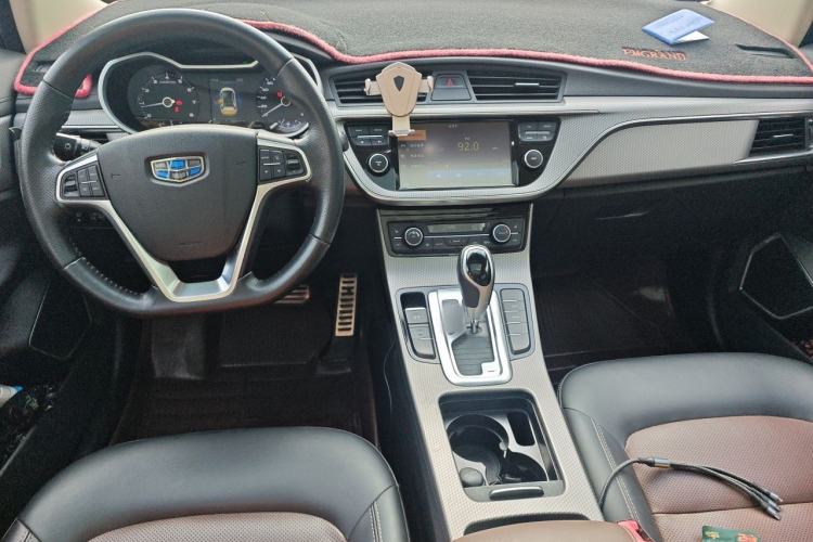 Used Geely Auto Emgrand GS 2017 Sport Edition 1.3T Automatic Smart Connectivity Model Center Console