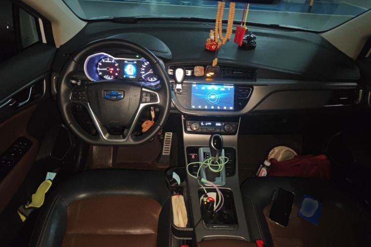 Used Geely Auto Emgrand GS 2017 Sport Edition 1.3T Automatic Smart Connectivity Model Center Console
