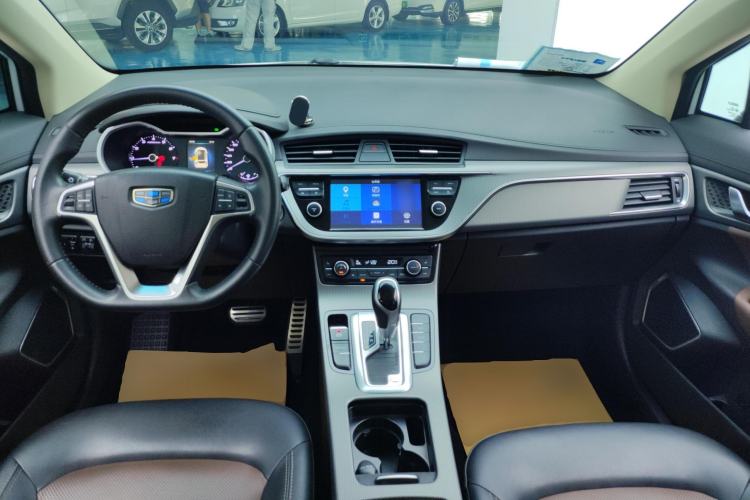 Used Geely Auto Emgrand GS 2017 Sport Edition 1.3T Automatic Smart Connectivity Model Center Console