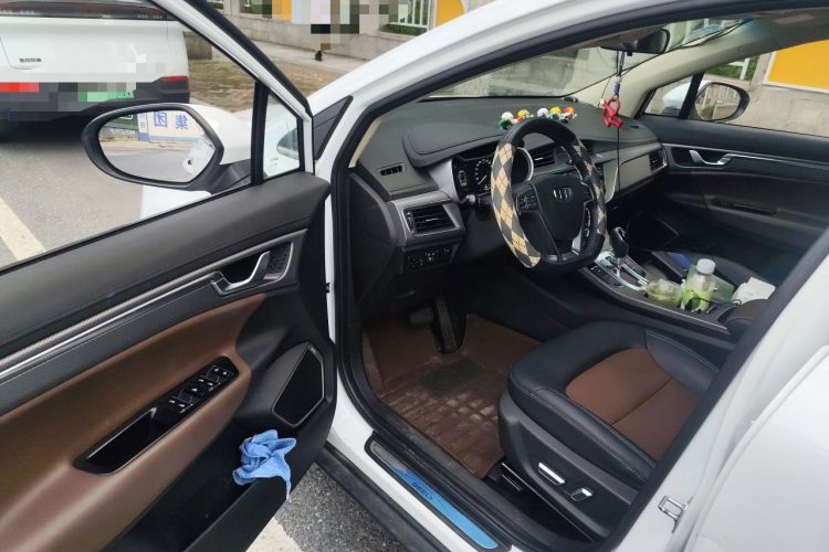 Used Geely Auto Emgrand GS 2017 Elegant Edition 1.3T Automatic Smart Connectivity Model Driver Seat