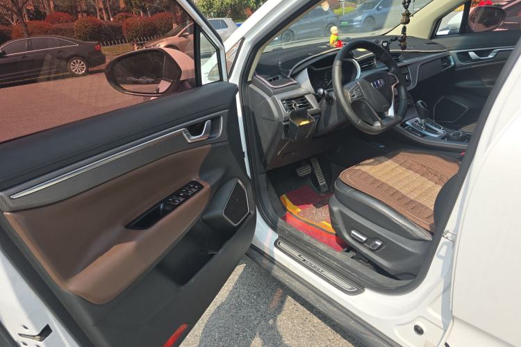 Used Geely Auto Emgrand GS 2017 Sport Edition 1.3T Automatic Smart Connectivity Model Driver Seat