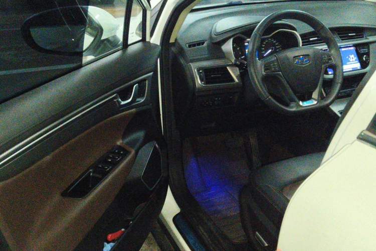 Used Geely Auto Emgrand GS 2017 Elegant Edition 1.3T Automatic Smart Connectivity Model Driver Seat