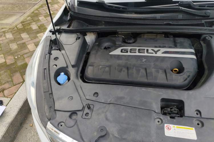 Used Geely Auto Emgrand GS 2017 Elegant Edition 1.3T Automatic Smart Connectivity Model Engine Bay Right
