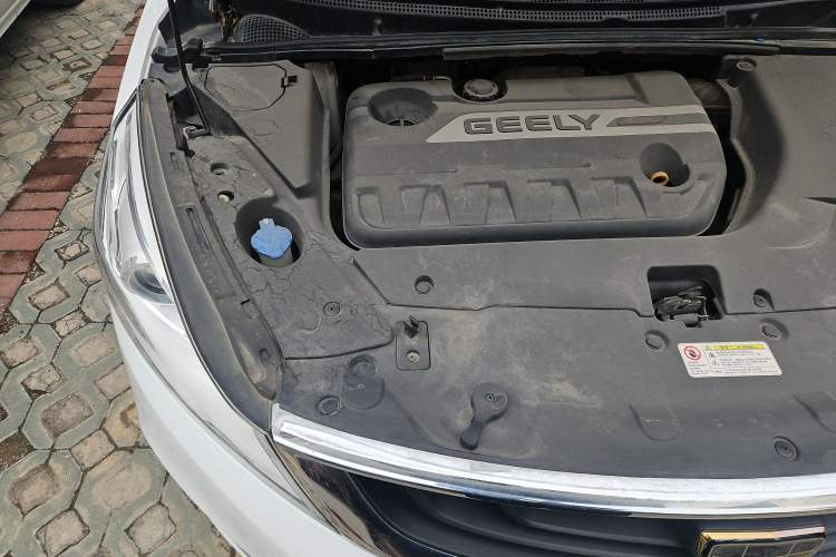Used Geely Auto Emgrand GS 2017 Elegant Edition 1.3T Automatic Smart Connectivity Model Engine Bay Right
