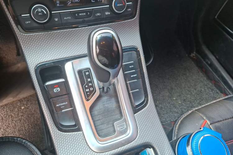 Used Geely Auto Emgrand GS 2017 Sport Edition 1.3T Automatic Smart Connectivity Model Gear Lever