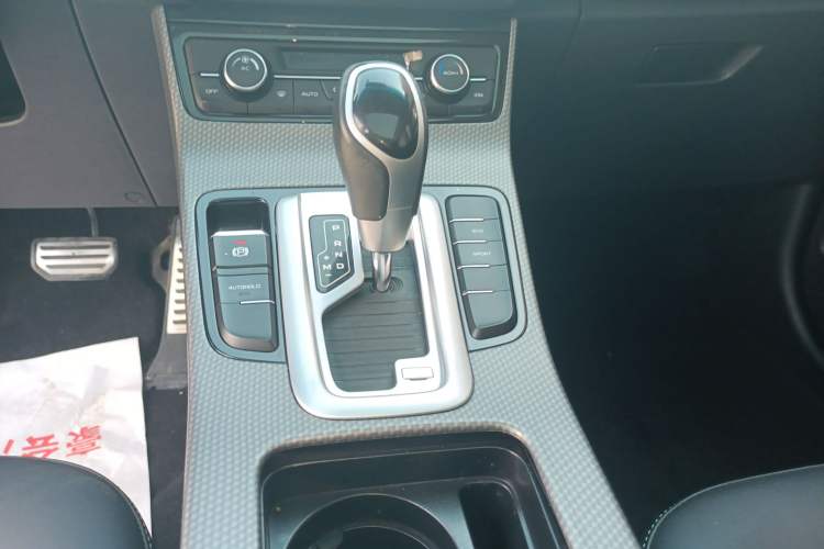 Used Geely Auto Emgrand GS 2017 Sport Edition 1.3T Automatic Smart Connectivity Model Gear Lever