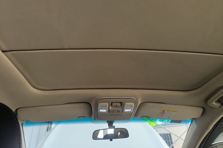 Used Geely Auto Emgrand GS 2017 Sport Edition 1.3T Automatic Smart Connectivity Model Headliner