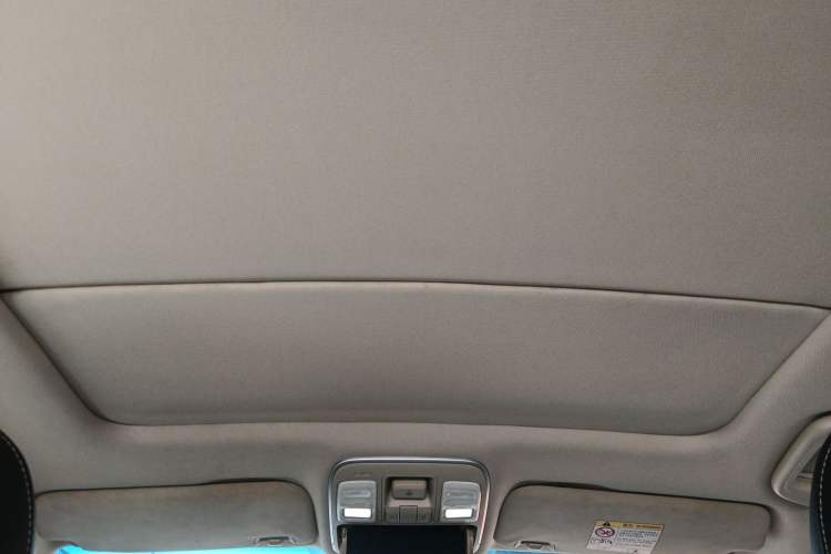 Used Geely Auto Emgrand GS 2017 Sport Edition 1.3T Automatic Smart Connectivity Model Headliner
