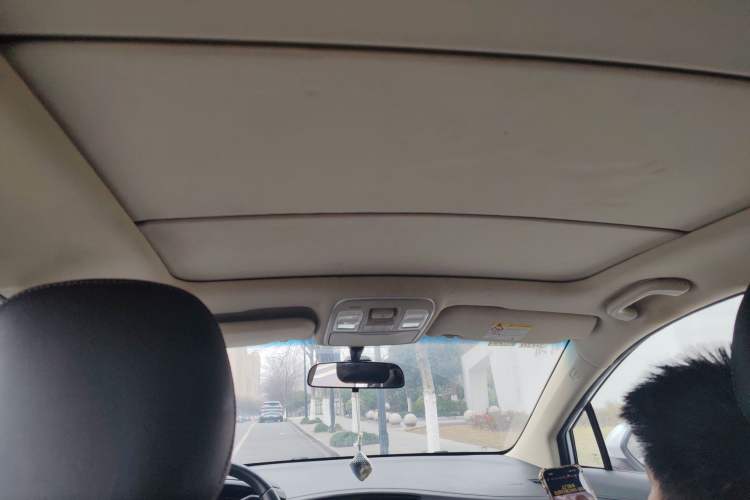 Used Geely Auto Emgrand GS 2017 Sport Edition 1.3T Automatic Smart Connectivity Model Headliner