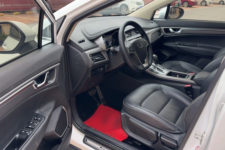 Used Geely Auto Emgrand GS 2017 Sport Edition 1.3T Automatic Smart Connectivity Model Interior 2