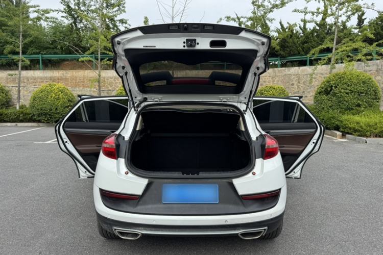 Used Geely Auto Emgrand GS 2017 Sport Edition 1.3T Automatic Smart Connectivity Model Interior 7