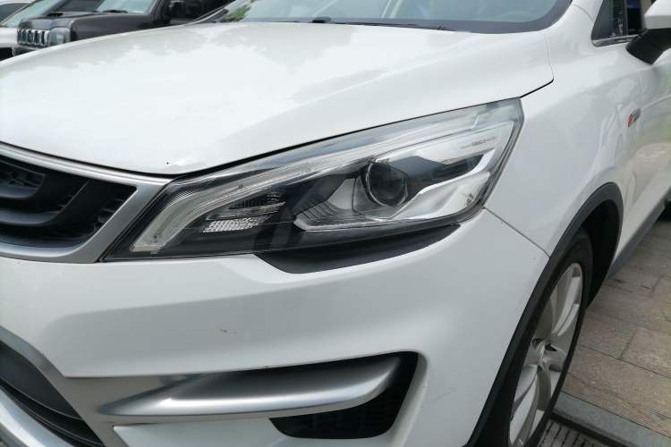 Used Geely Auto Emgrand GS 2017 Sport Edition 1.3T Automatic Smart Connectivity Model Left Front Headlight