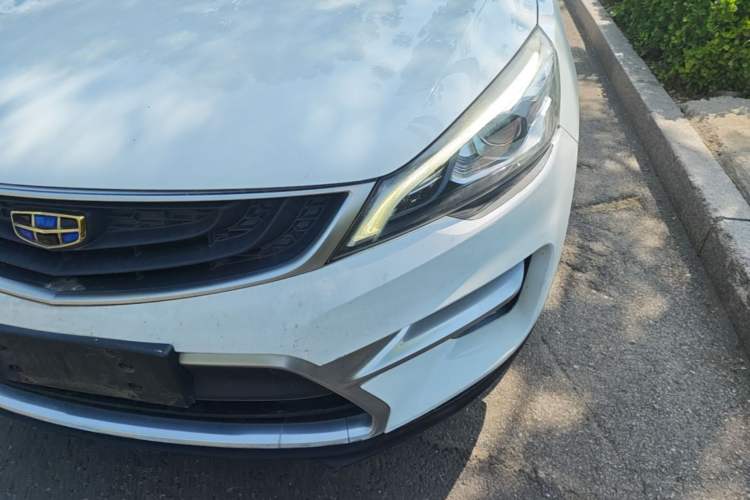 Used Geely Auto Emgrand GS 2017 Sport Edition 1.3T Automatic Smart Connectivity Model Left Front Headlight