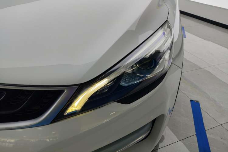 Used Geely Auto Emgrand GS 2017 Sport Edition 1.3T Automatic Smart Connectivity Model Left Front Headlight