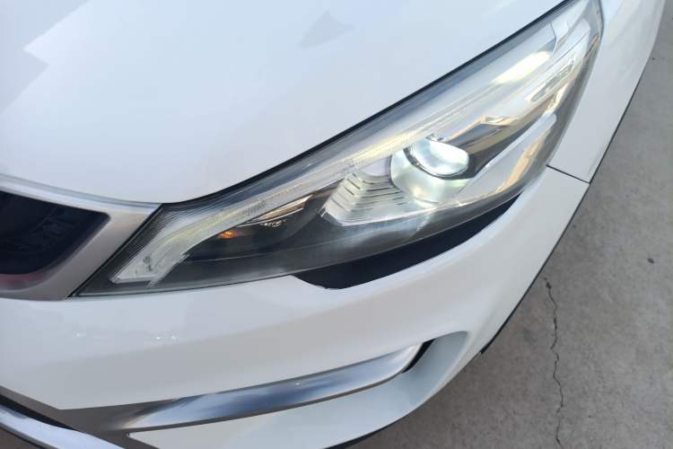 Used Geely Auto Emgrand GS 2017 Sport Edition 1.3T Automatic Smart Connectivity Model Left Front Headlight