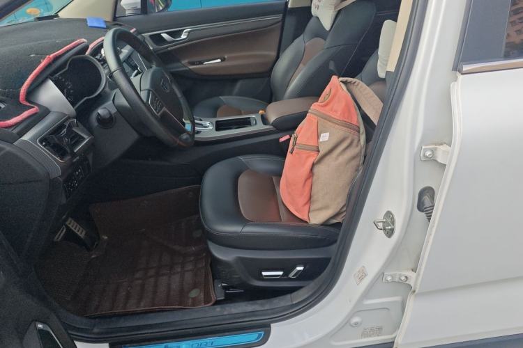 Used Geely Auto Emgrand GS 2017 Sport Edition 1.3T Automatic Smart Connectivity Model Left Front Seat