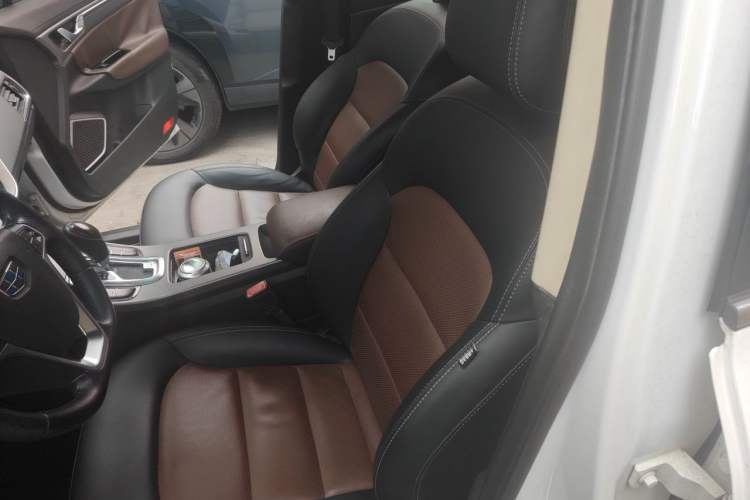 Used Geely Auto Emgrand GS 2017 Elegant Edition 1.3T Automatic Smart Connectivity Model Left Front Seat