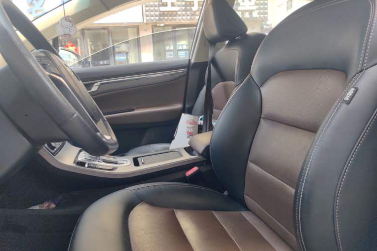 Used Geely Auto Emgrand GS 2017 Sport Edition 1.3T Automatic Smart Connectivity Model Left Front Seat