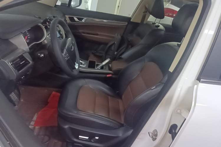 Used Geely Auto Emgrand GS 2017 Sport Edition 1.3T Automatic Smart Connectivity Model Left Front Seat
