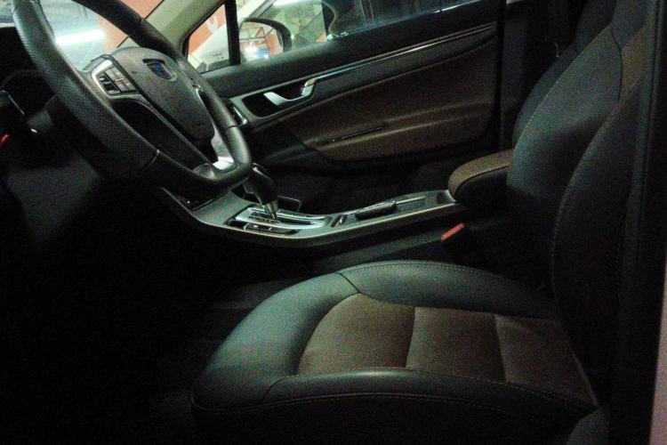 Used Geely Auto Emgrand GS 2017 Elegant Edition 1.3T Automatic Smart Connectivity Model Left Front Seat
