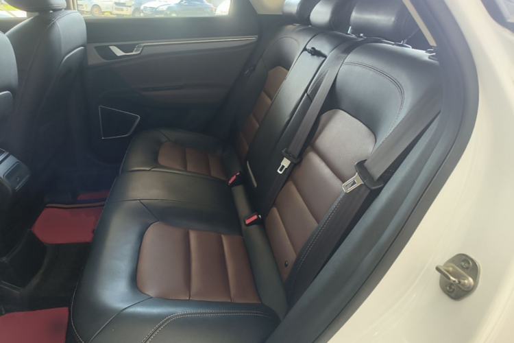 Used Geely Auto Emgrand GS 2017 Sport Edition 1.3T Automatic Smart Connectivity Model Left Rear Seat