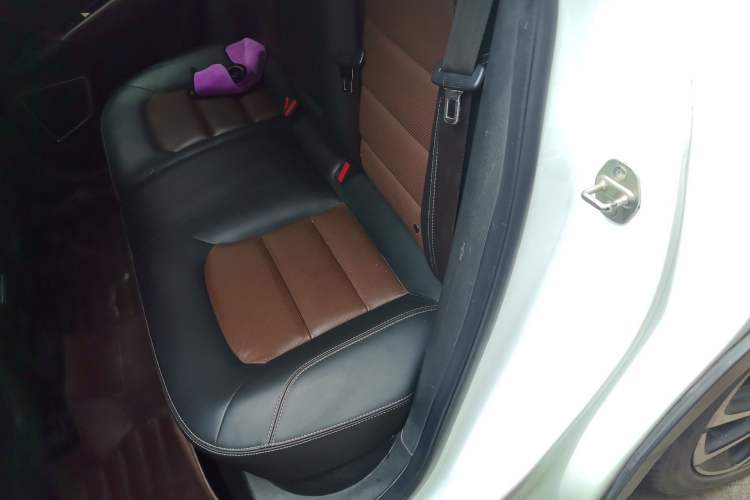 Used Geely Auto Emgrand GS 2017 Elegant Edition 1.3T Automatic Smart Connectivity Model Left Rear Seat