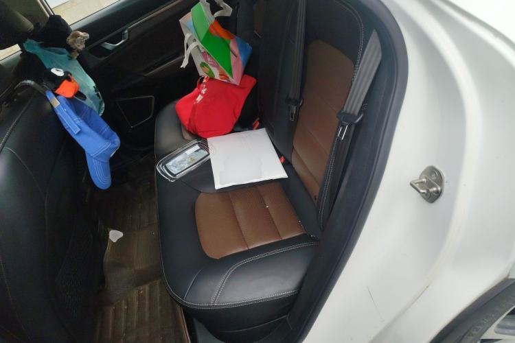 Used Geely Auto Emgrand GS 2017 Elegant Edition 1.3T Automatic Smart Connectivity Model Left Rear Seat