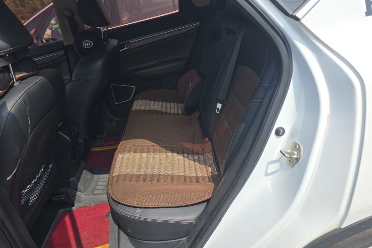 Used Geely Auto Emgrand GS 2017 Sport Edition 1.3T Automatic Smart Connectivity Model Left Rear Seat