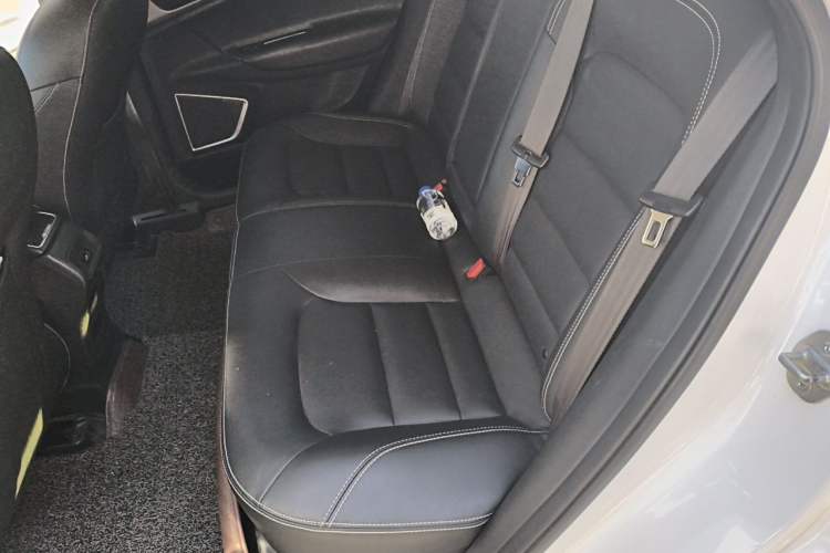 Used Geely Auto Emgrand GS 2017 Sport Edition 1.3T Automatic Smart Connectivity Model Left Rear Seat