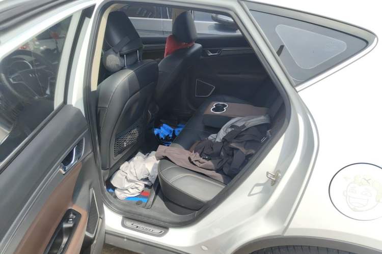 Used Geely Auto Emgrand GS 2017 Sport Edition 1.3T Automatic Smart Connectivity Model Left Rear Seat