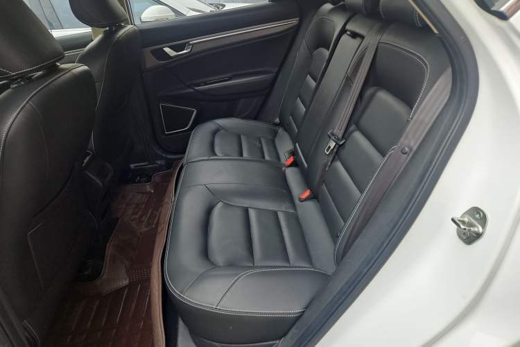 Used Geely Auto Emgrand GS 2017 Elegant Edition 1.3T Automatic Smart Connectivity Model Left Rear Seat