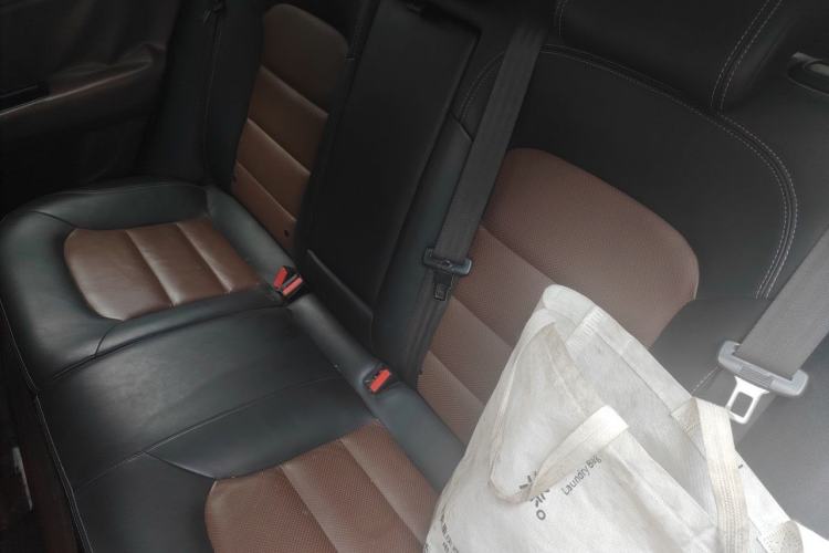 Used Geely Auto Emgrand GS 2017 Elegant Edition 1.3T Automatic Smart Connectivity Model Left Rear Seat