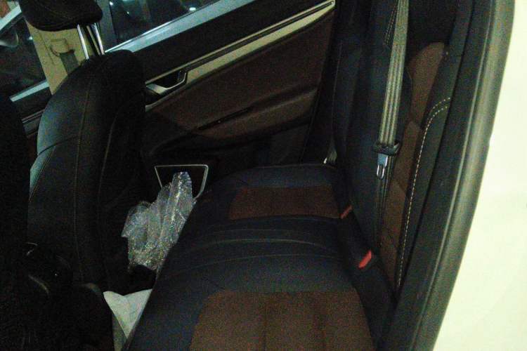 Used Geely Auto Emgrand GS 2017 Elegant Edition 1.3T Automatic Smart Connectivity Model Left Rear Seat