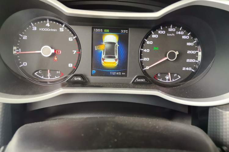 Used Geely Auto Emgrand GS 2017 Elegant Edition 1.3T Automatic Smart Connectivity Model Odometer Close Up
