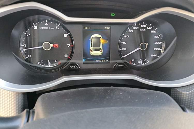 Used Geely Auto Emgrand GS 2017 Sport Edition 1.3T Automatic Smart Connectivity Model Odometer Close Up