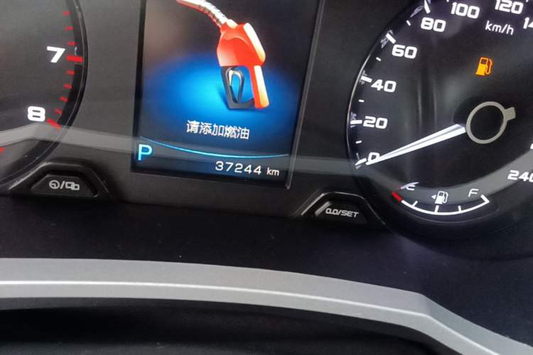 Used Geely Auto Emgrand GS 2017 Sport Edition 1.3T Automatic Smart Connectivity Model Odometer Close Up